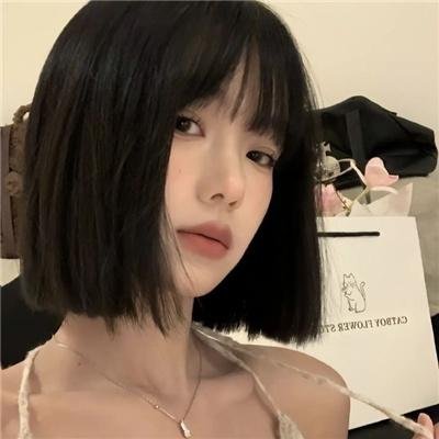 新娘向后跑